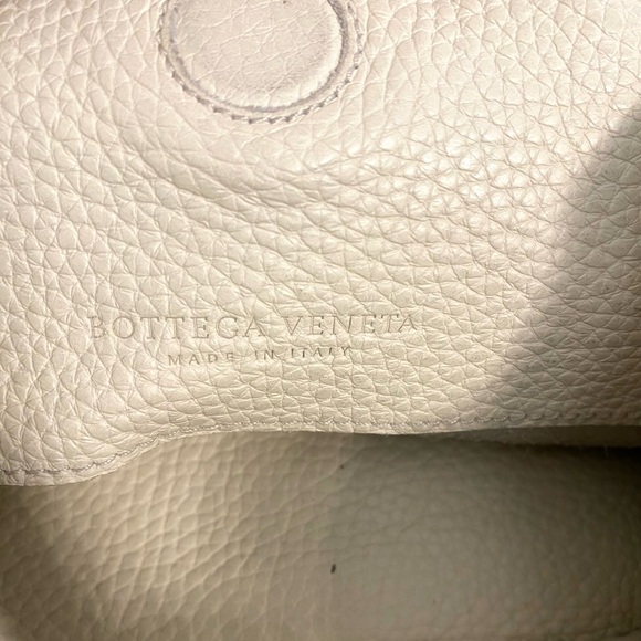 Bottega Veneta off white Leather Purse - Picture 2 of 9